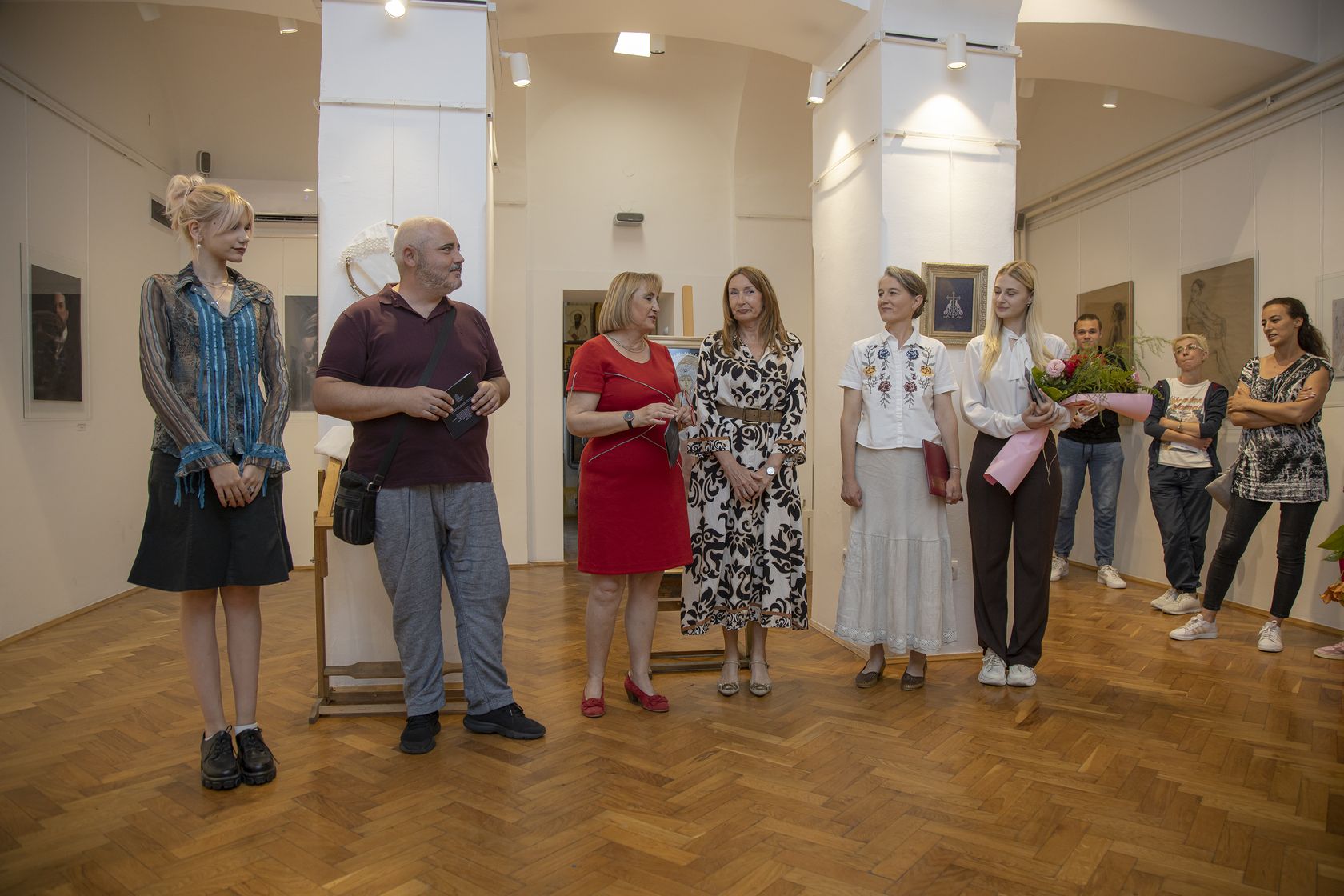 KULTIRNI CENTAR - Izložba negrađenih za likovno stvaralaštvo i primenjena postignuća   [×]
