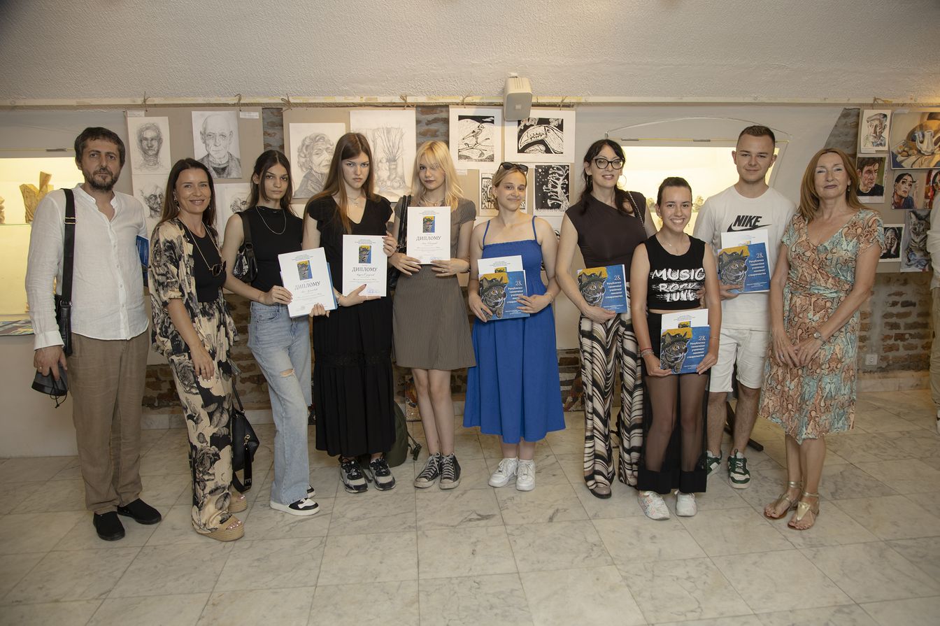 Smotra đačkih likovnih radova - Ministarstvo prosvete   [×]