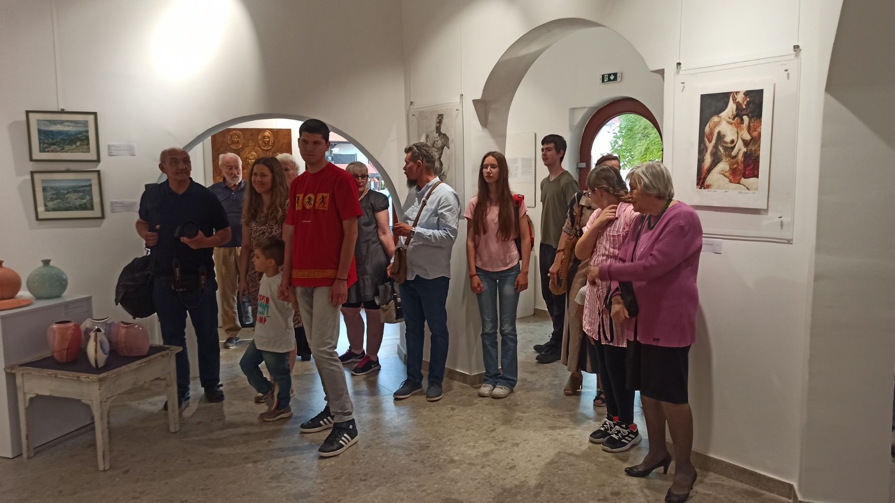 Izložba profesora Škole primenjenih umetnosti - Gradska galerija   [×]