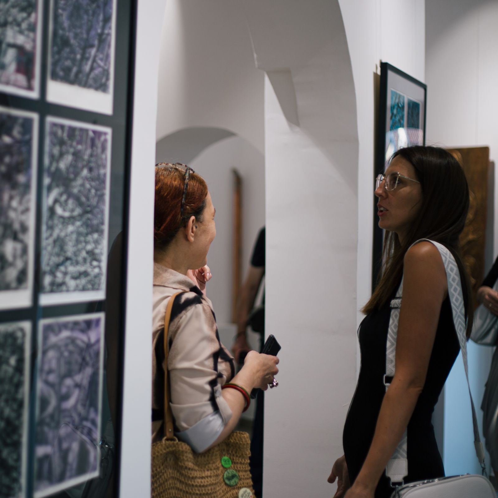 Izložba profesora Škole primenjenih umetnosti - Gradska galerija   [×]