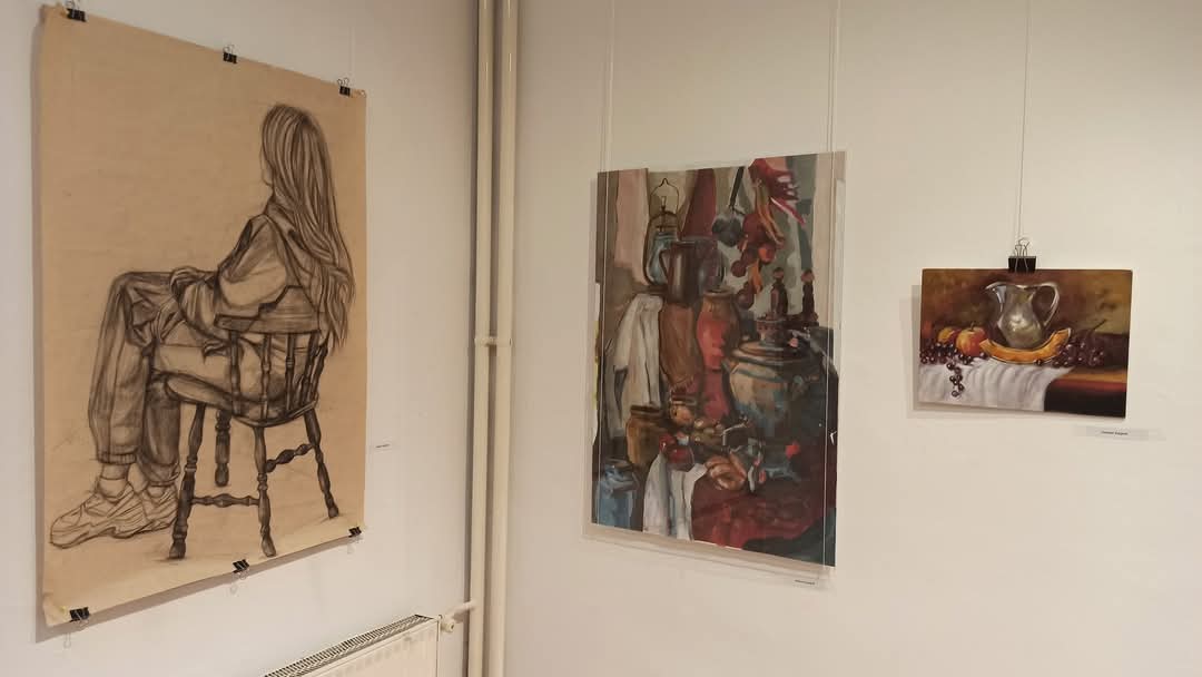 Galerija KC Šapca - izložba nagrađenih maturanata    [×]